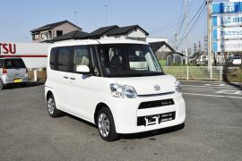タント外観（斜め前方）